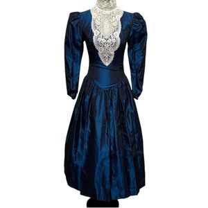 Vintage Jessica McClintock Blue Taffeta Lace Victorian Dress Size 6